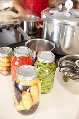 canned food in jars