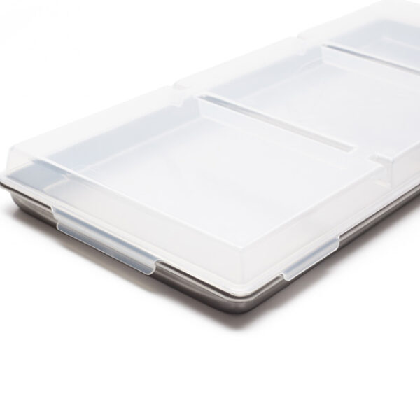 Medium-lid-single on tray