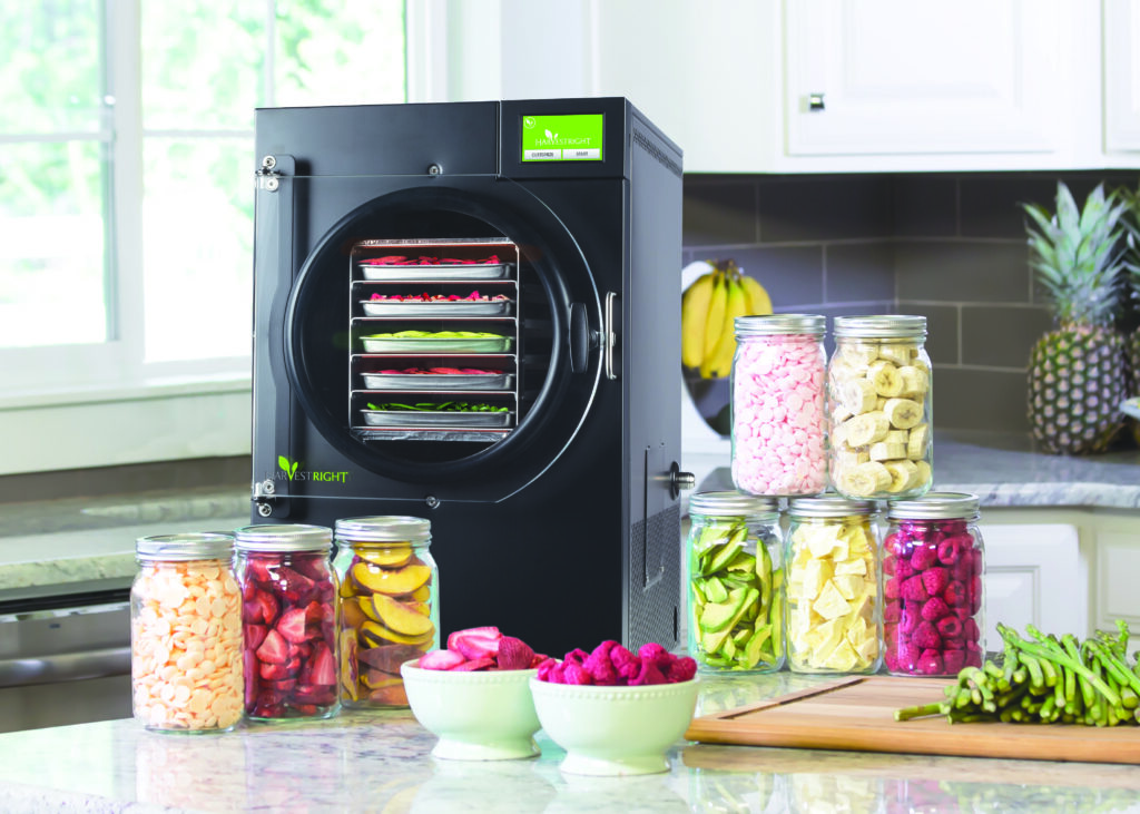 Medium black in kitchen_food in trays